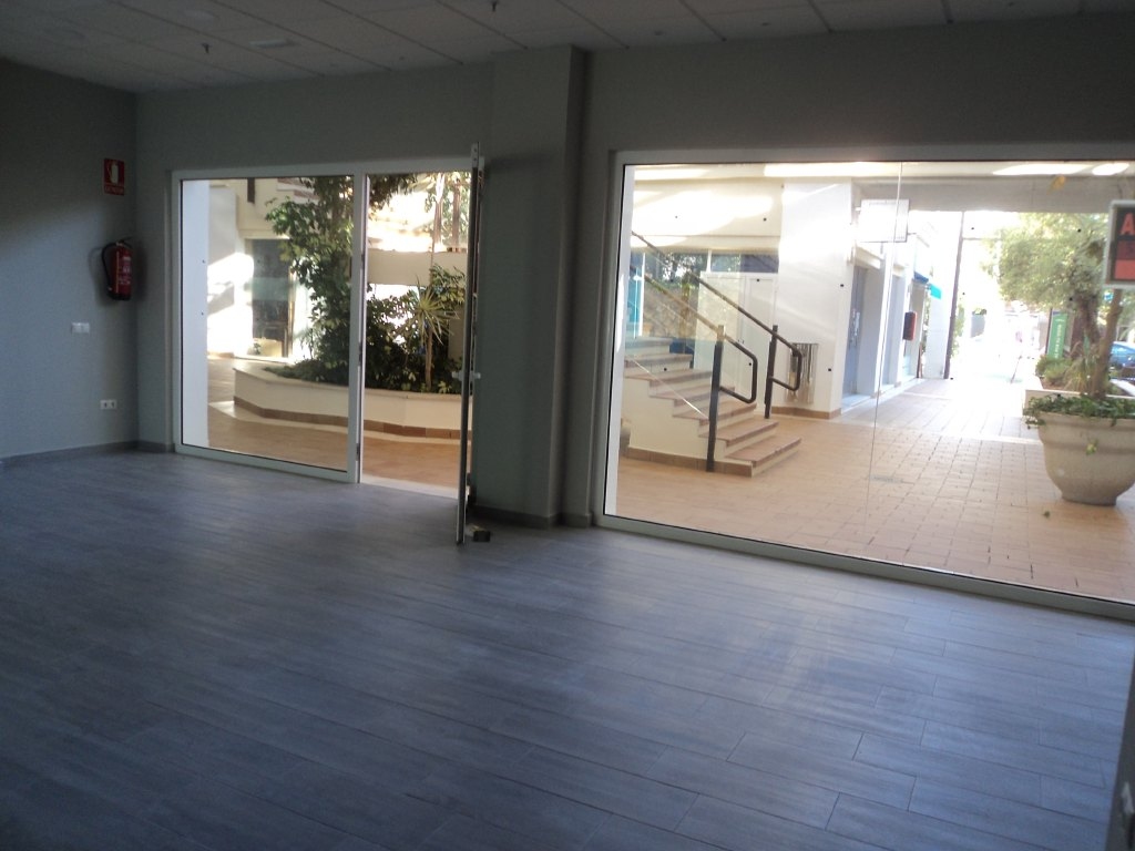 Business local for rent in Costa Ballena - Largo norte (Rota)