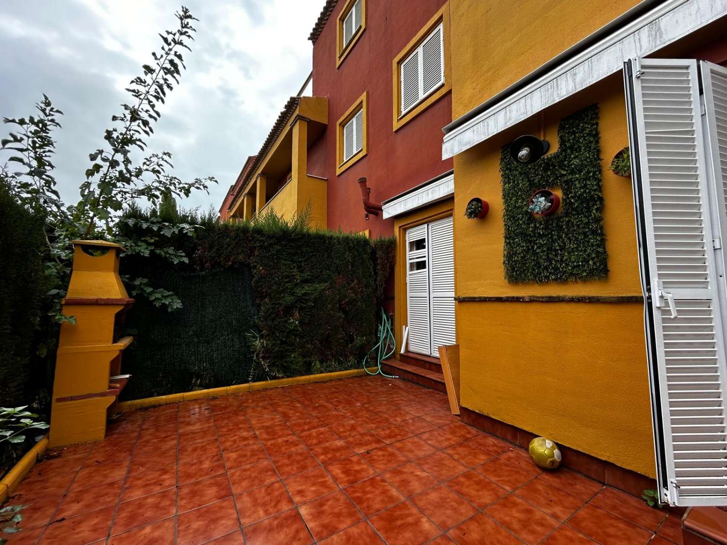 SE VENDE DÚPLEX EN COSTA BALLENA 2º LÍNEA DE PLAYA