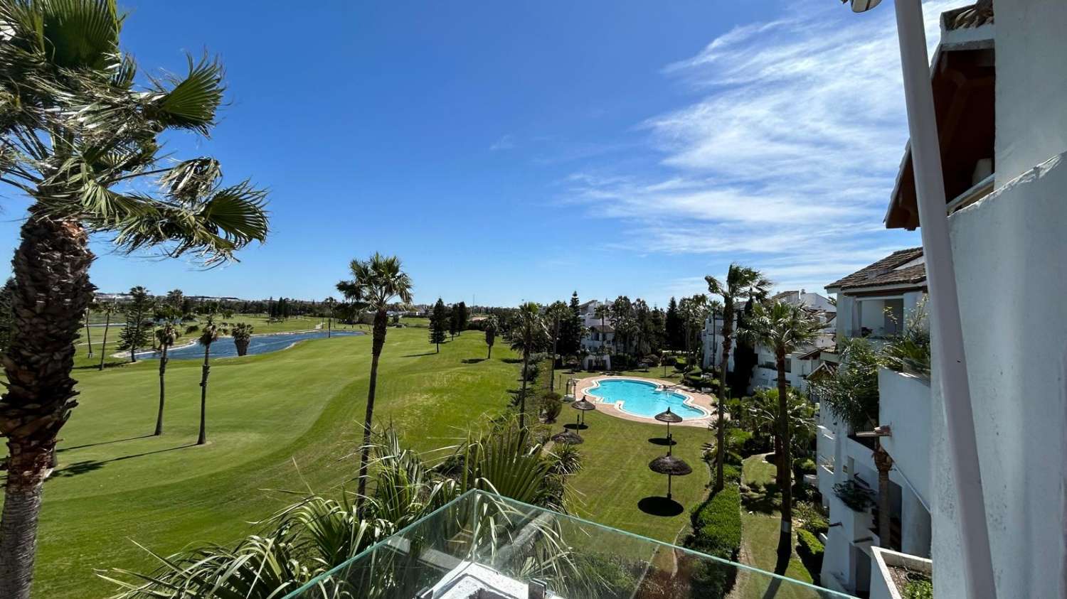 SE VENDE PISO EN PLAYA DEL INFANTE (costa ballena)