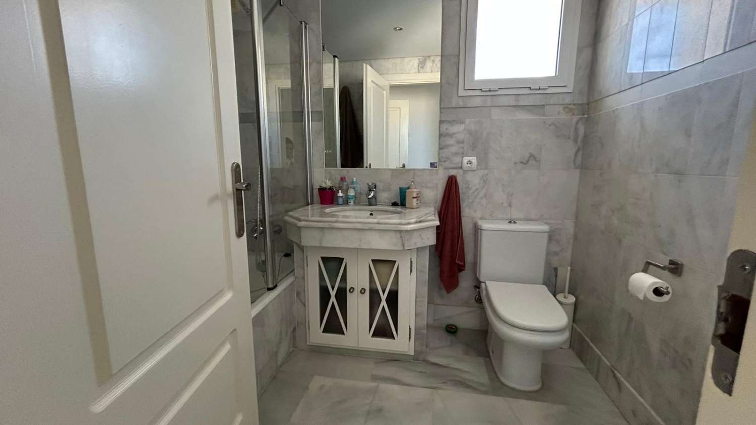 SE VENDE PISO EN PLAYA DEL INFANTE (costa ballena)