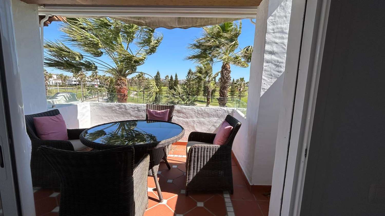 SE VENDE PISO EN PLAYA DEL INFANTE (costa ballena)